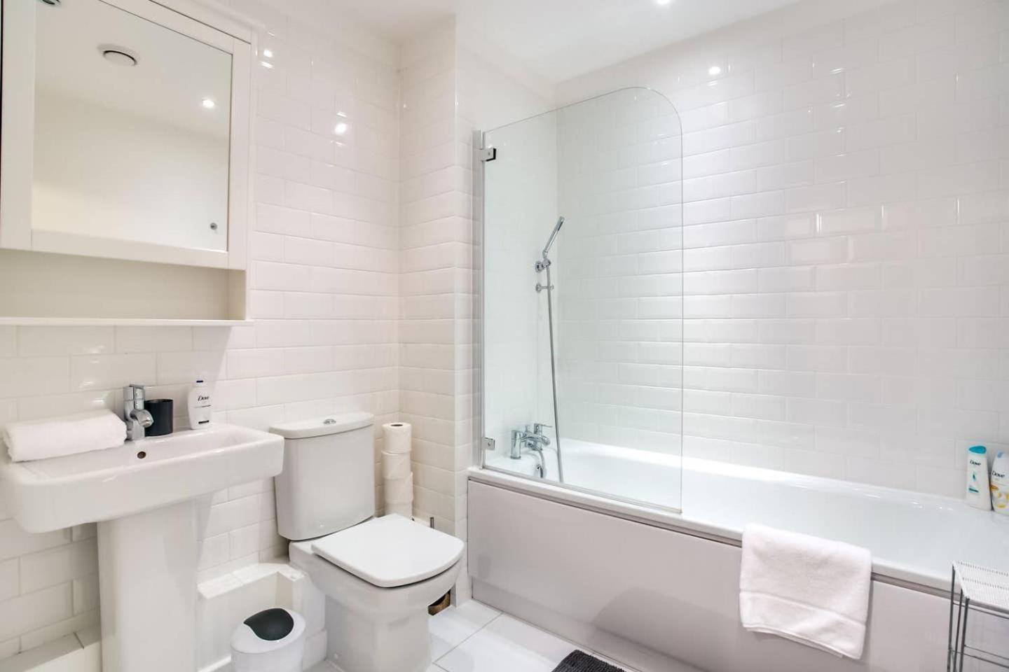 Guestready - Comfort By The Thames, W/ Balcony Londres Exterior foto
