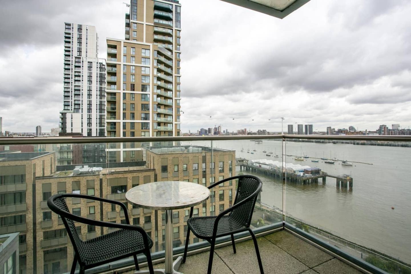 Guestready - Comfort By The Thames, W/ Balcony Londres Exterior foto