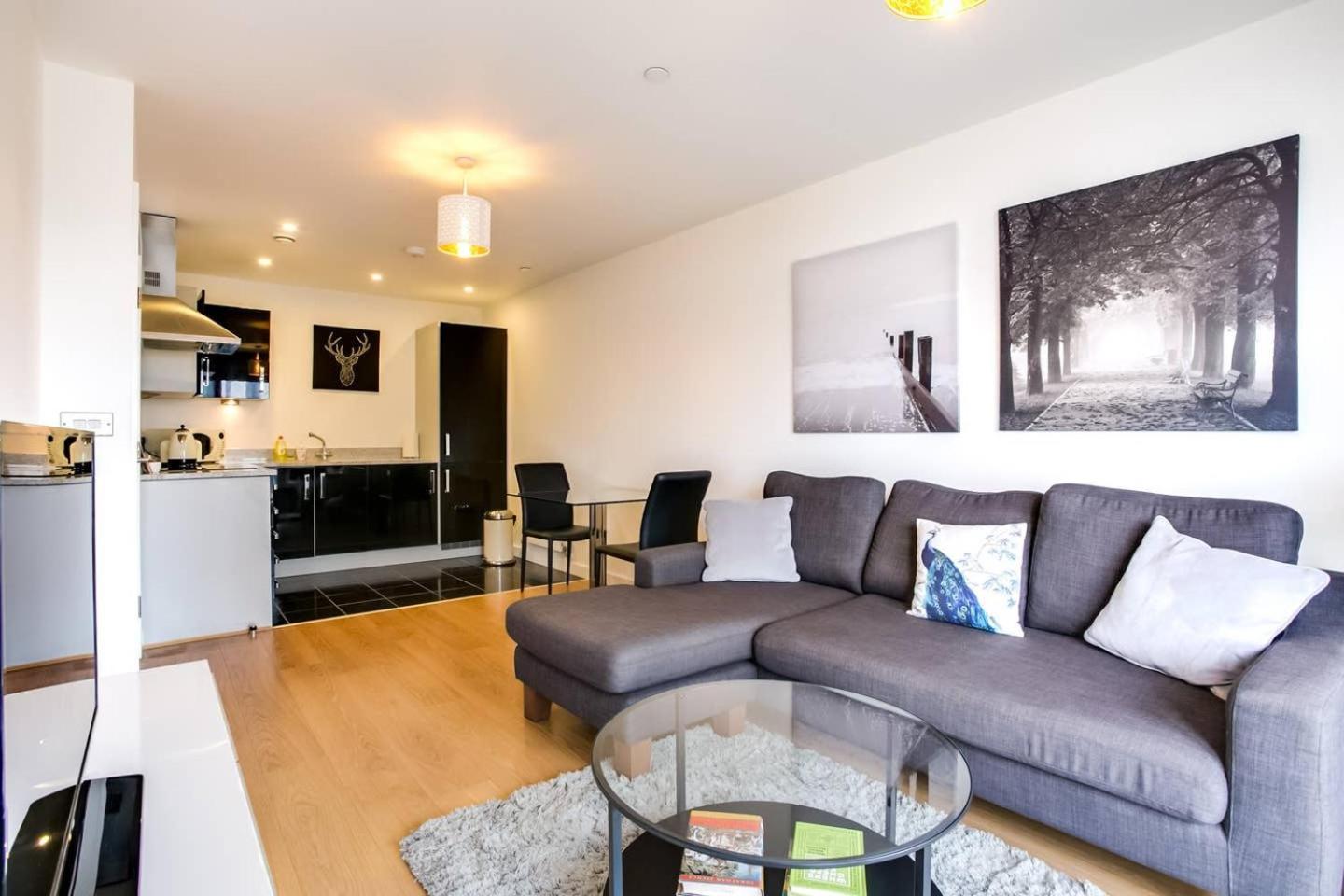 Guestready - Comfort By The Thames, W/ Balcony Londres Exterior foto